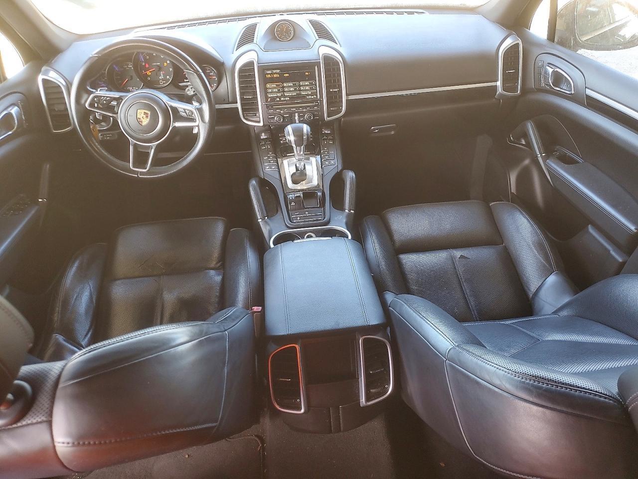 2016 PORSCHE CAYENNE — Фото 8 из 13