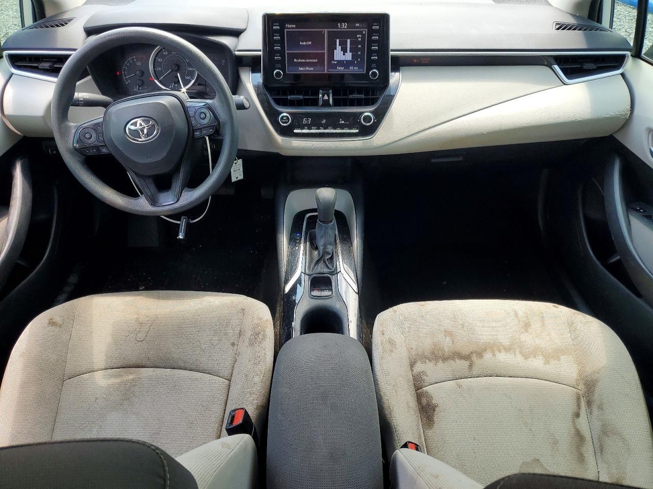 2020 TOYOTA COROLLA LE — Фото 8 из 12