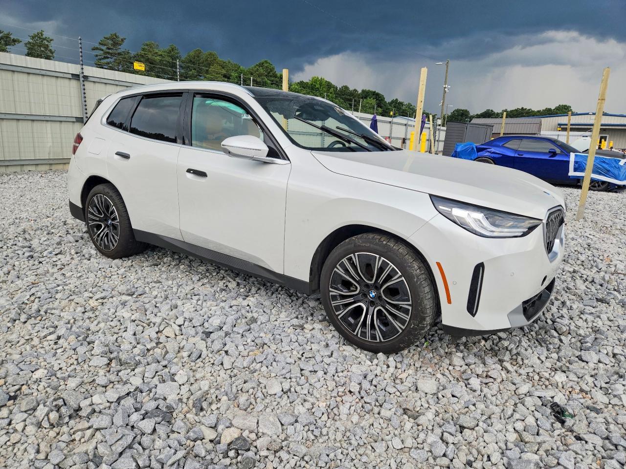 2025 BMW X3 30 XDRIVE — Фото 4 из 13