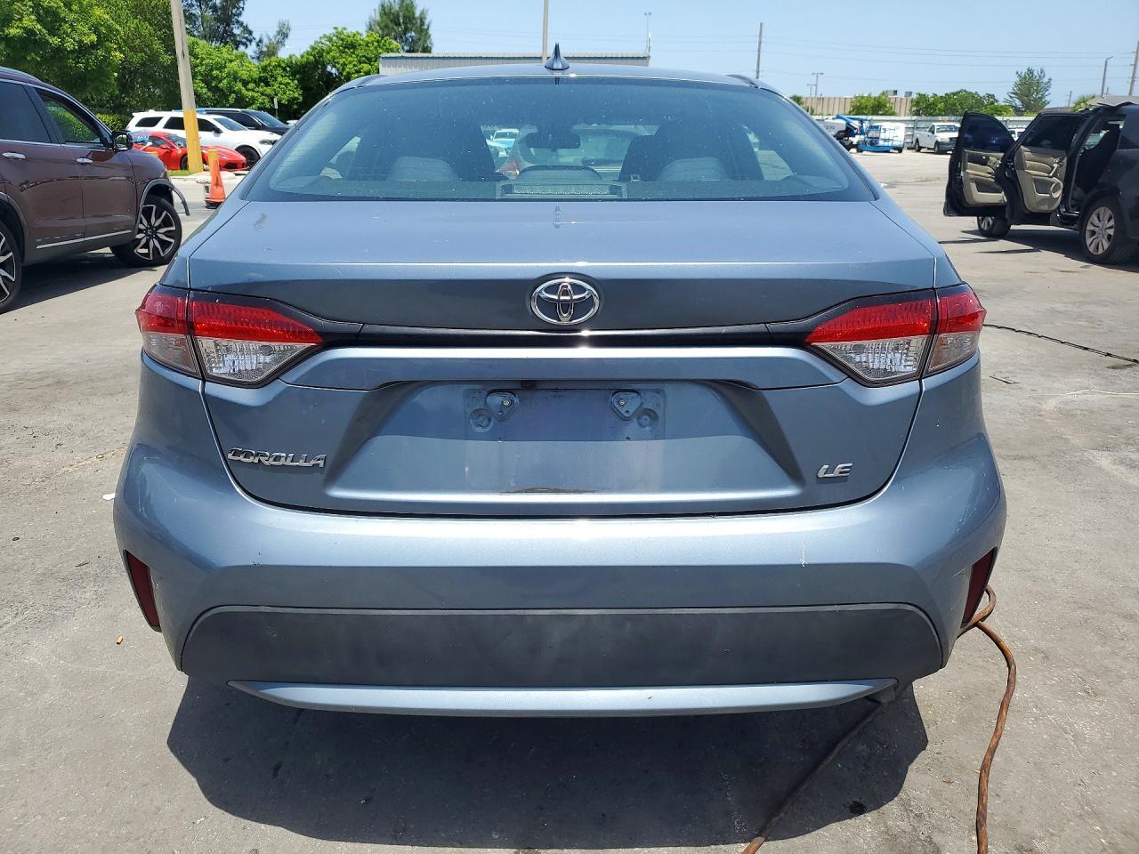 2020 TOYOTA COROLLA LE — Фото 6 из 12
