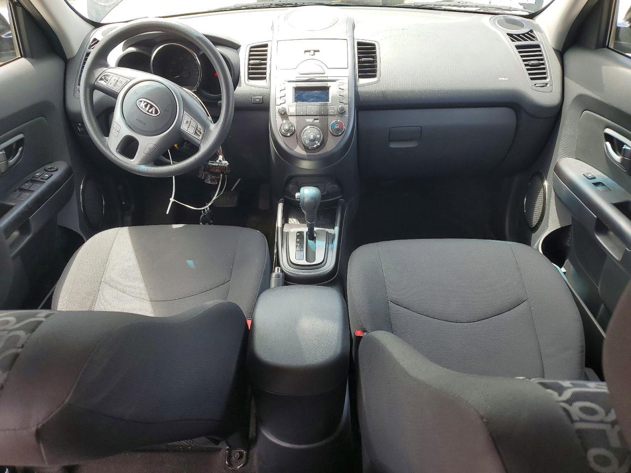 KNDJT2A20A7184064 2010 KIA SOUL photo no. 8