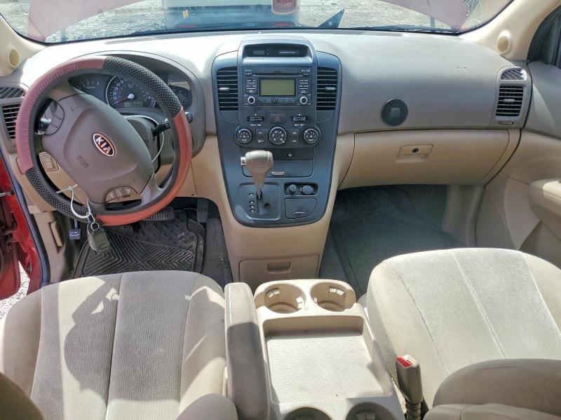 2010 KIA SEDONA LX — Фото 8 из 13