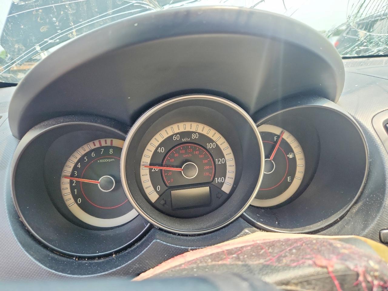 2010 KIA FORTE LX — Фото 9 из 12