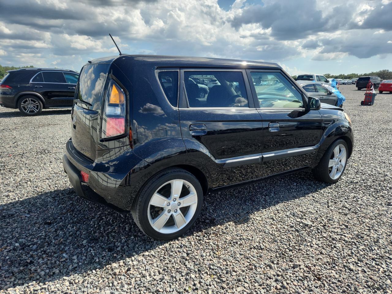 2010 KIA SOUL + — Фото 3 из 12
