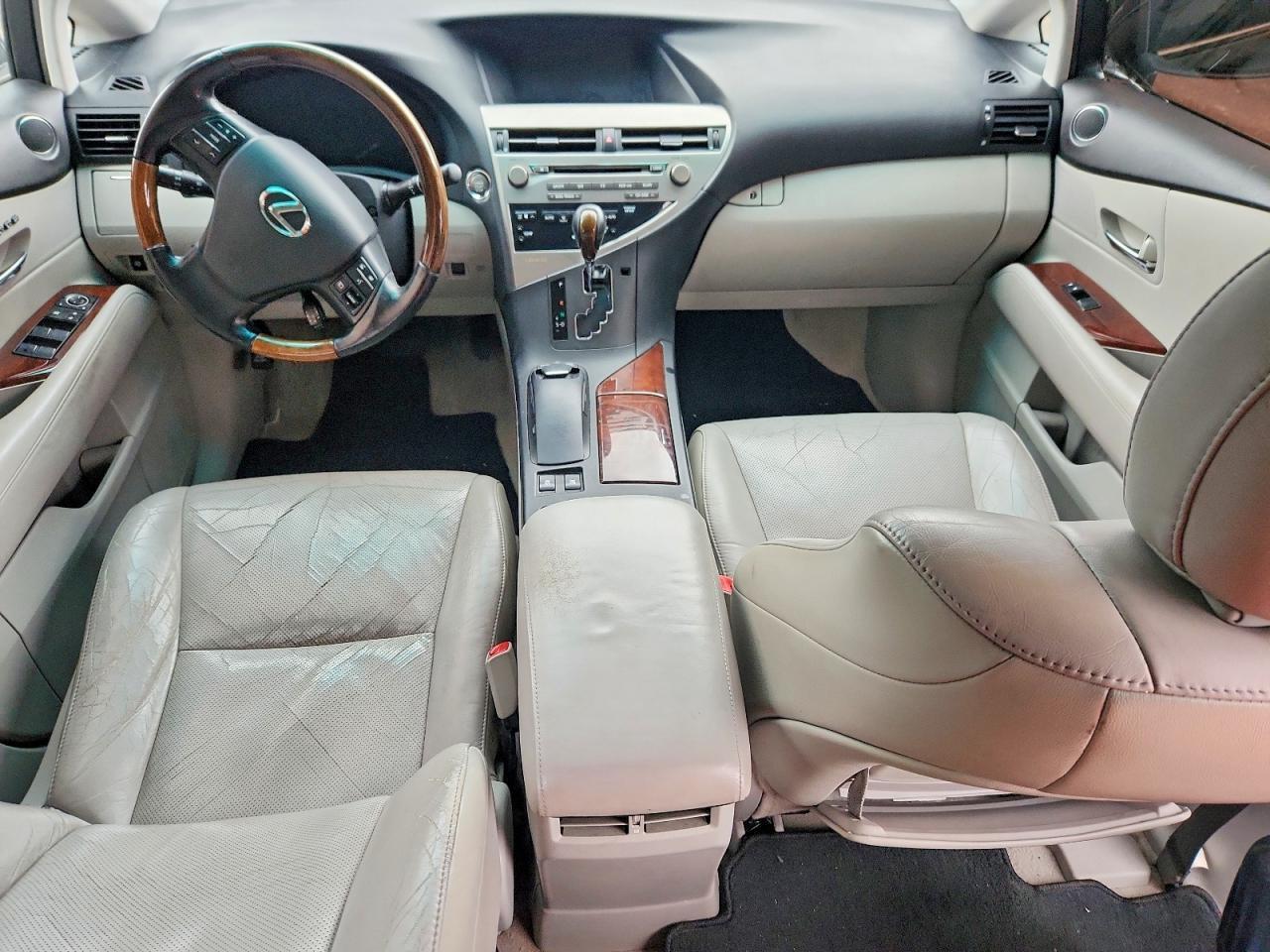 2010 LEXUS RX 350 — Фото 8 из 13