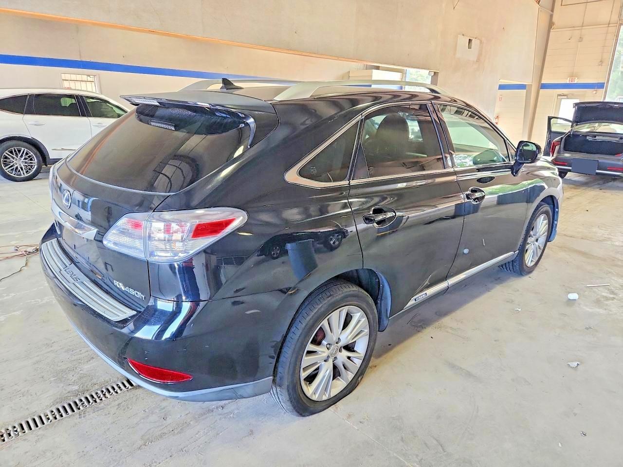 2010 LEXUS RX 450H — Фото 3 из 13