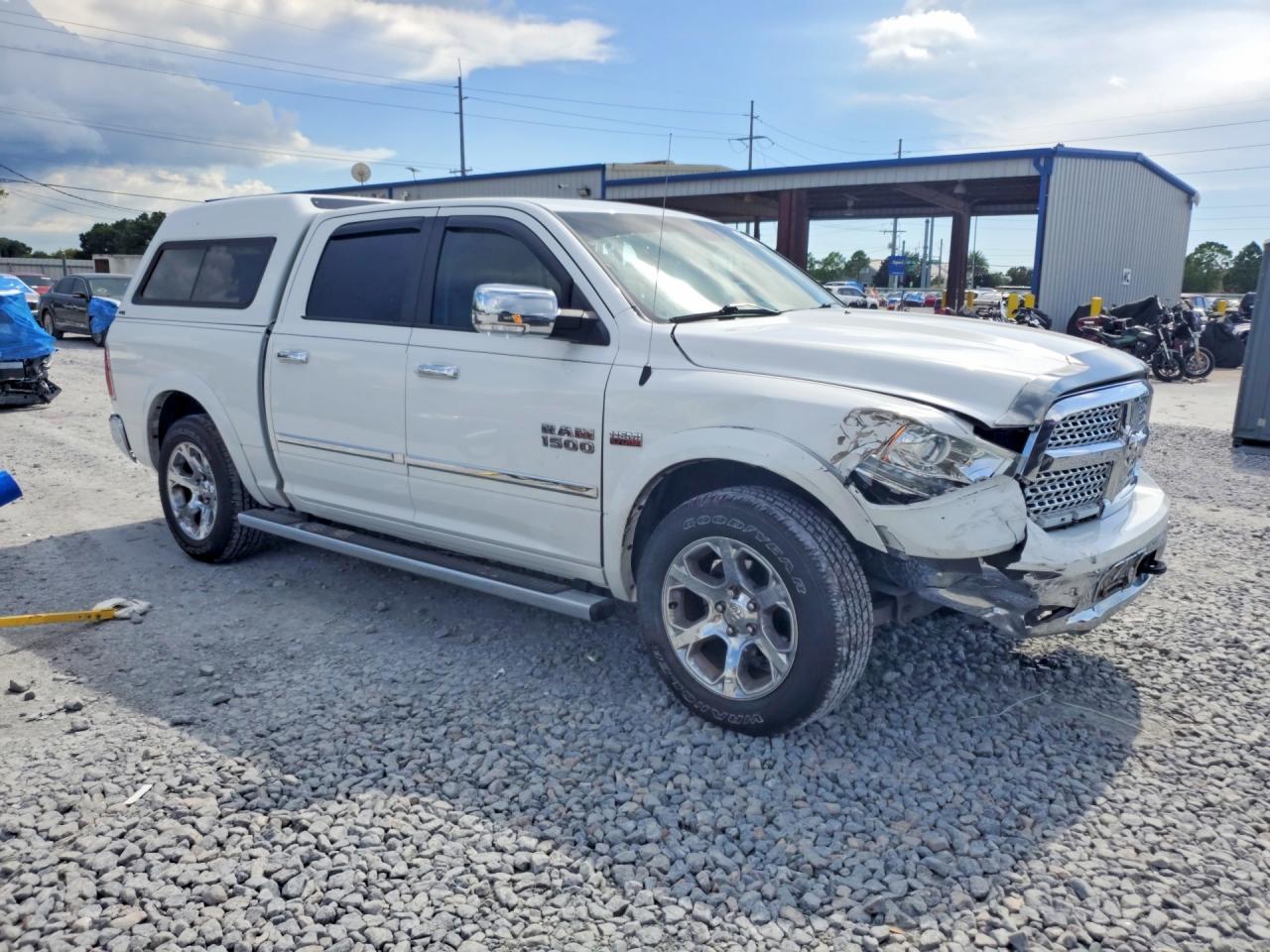 2016 RAM 1500 LARAMIE — Фото 4 из 12