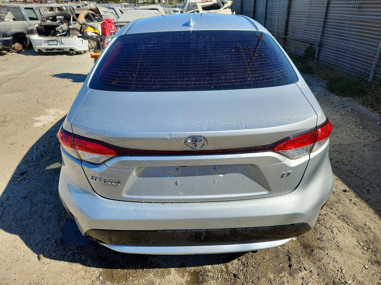 2020 TOYOTA COROLLA LE — Фото 6 из 13