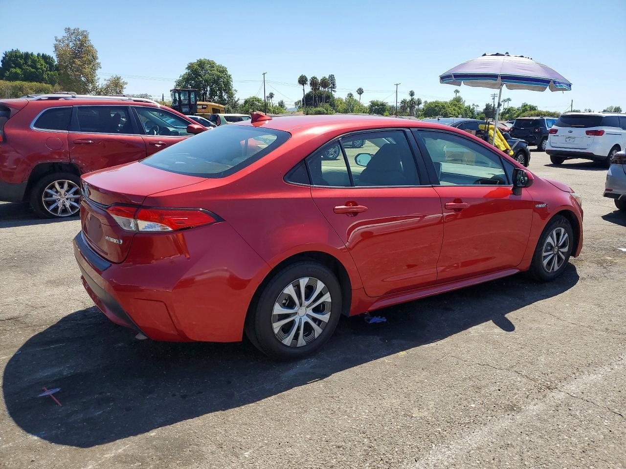 2020 TOYOTA COROLLA LE — Фото 3 из 12