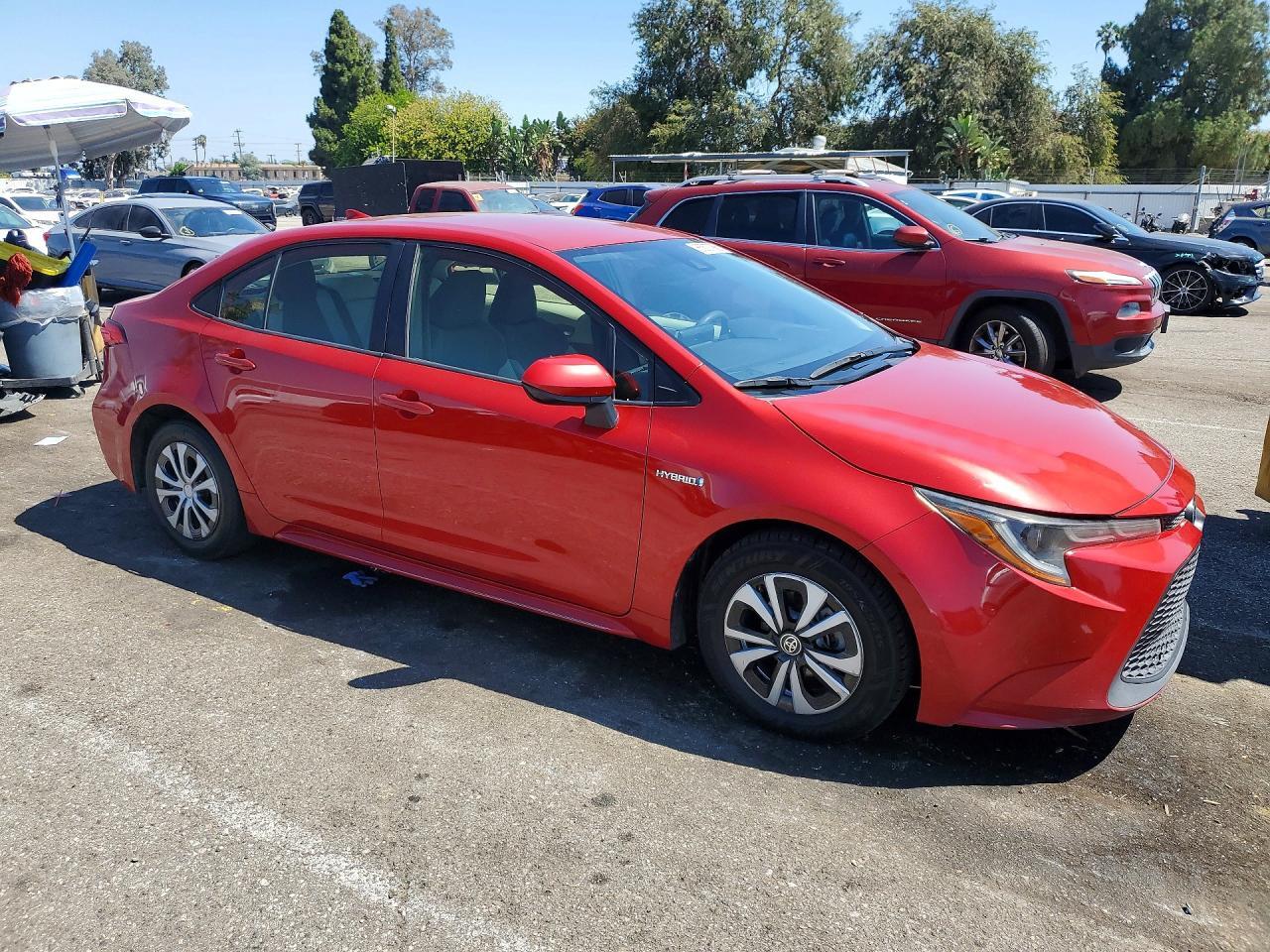 2020 TOYOTA COROLLA LE — Фото 4 из 12