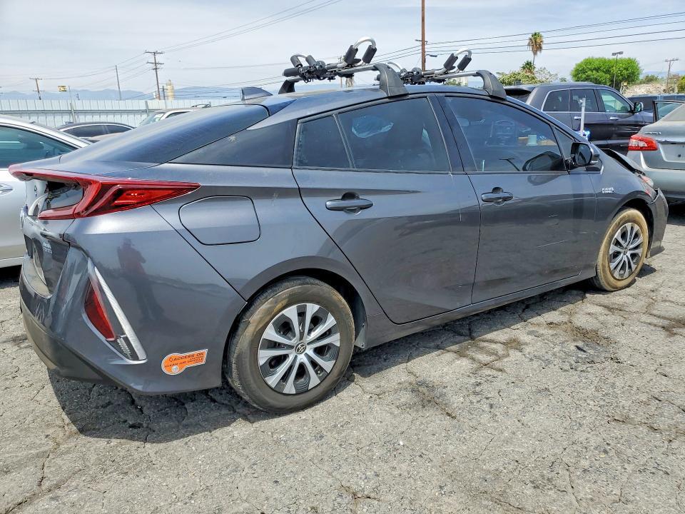 2020 TOYOTA PRIUS PRIME LE — Фото 3 из 12