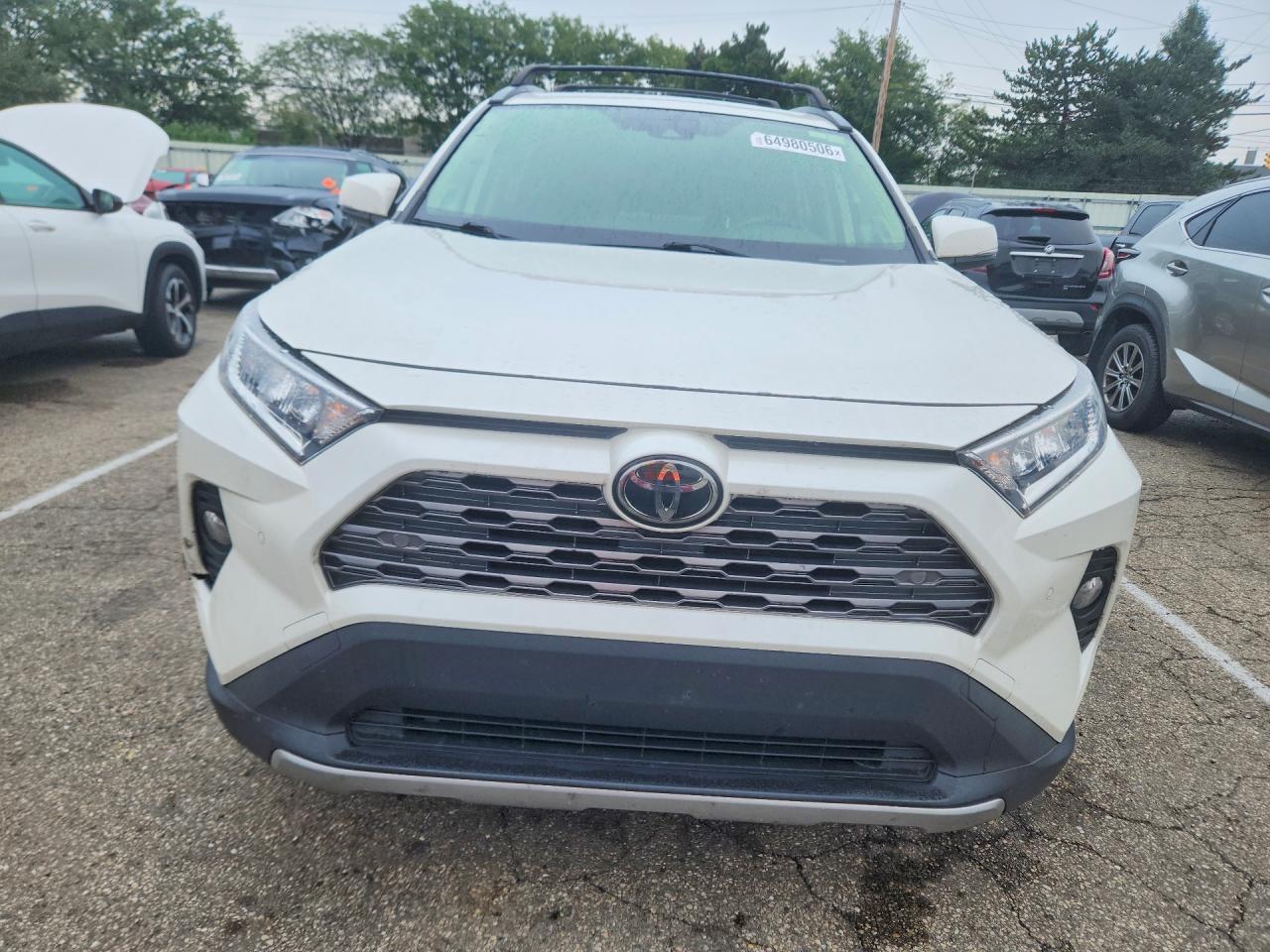 2020 TOYOTA RAV4 LIMITED — Фото 5 из 13