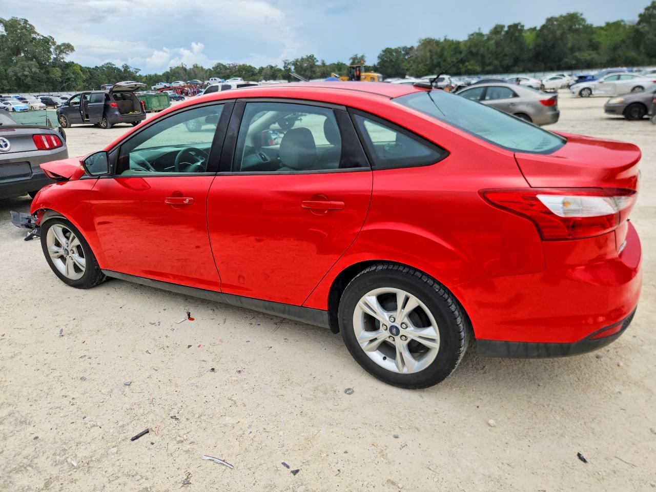 2013 FORD FOCUS SE — Фото 2 из 12