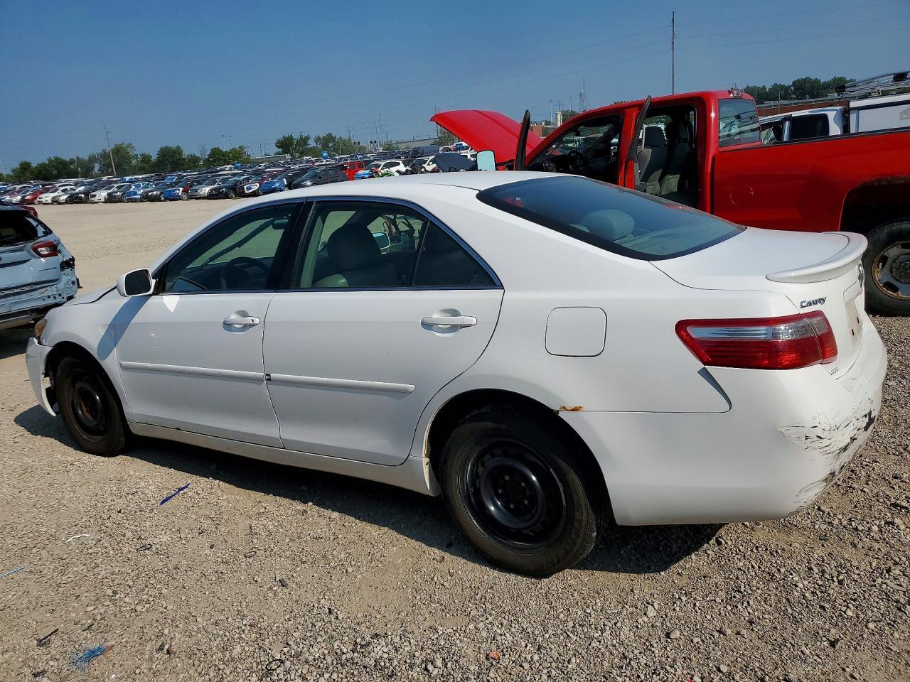 4T1BE46K57U634932 2007 TOYOTA CAMRY photo no. 2