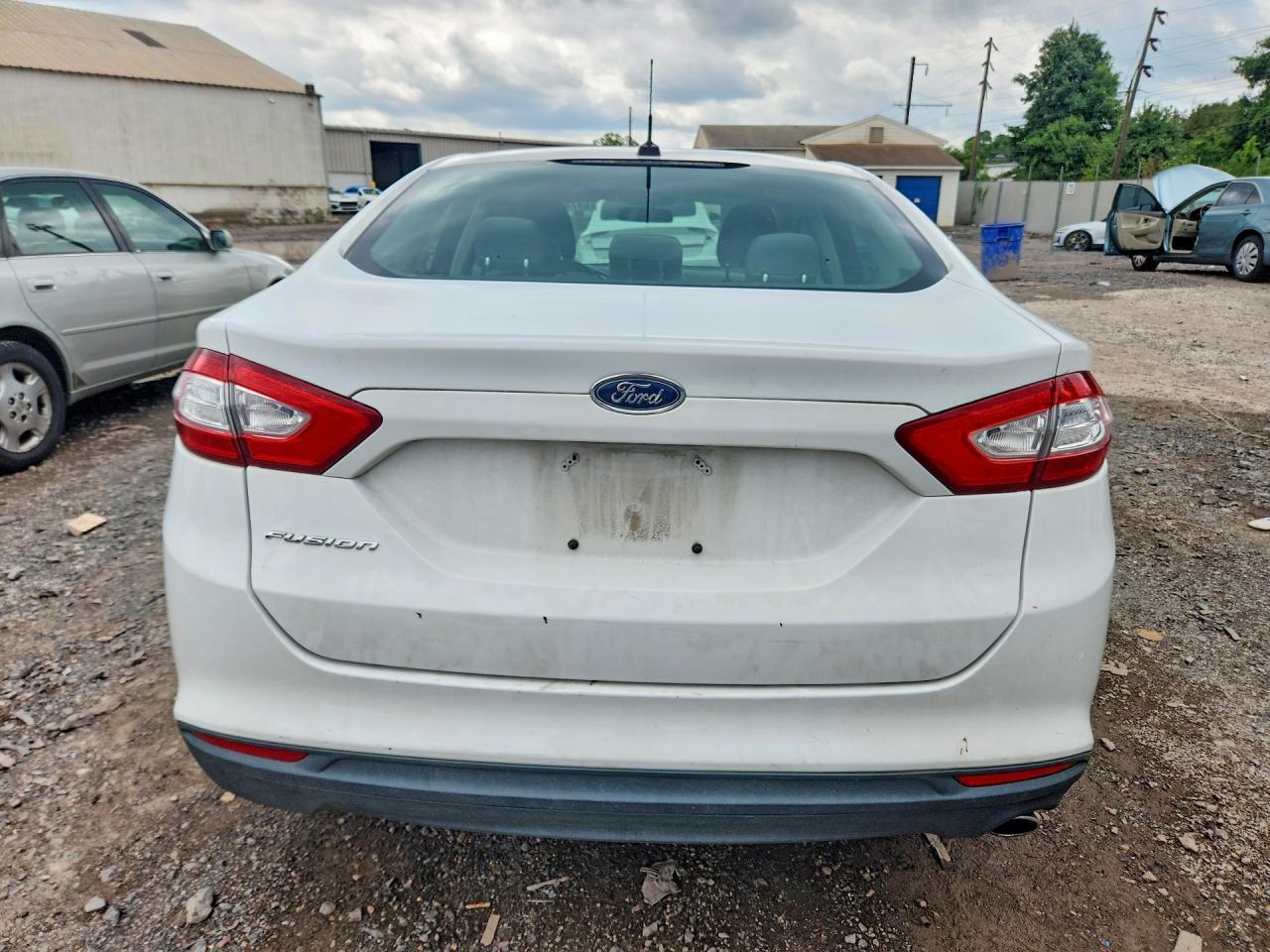 2013 FORD FUSION S — Фото 6 из 12