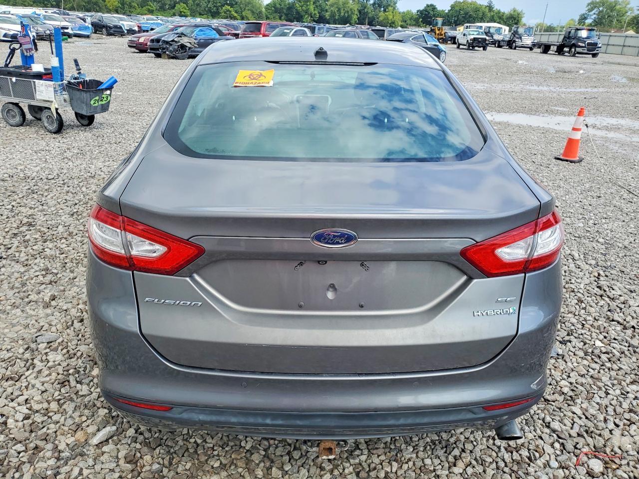 2013 FORD FUSION SE HYBRID — Фото 6 из 12