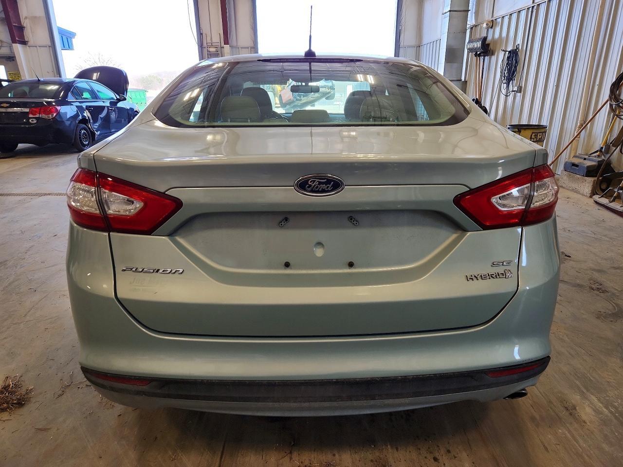 2013 FORD FUSION SE HYBRID — Фото 6 из 13