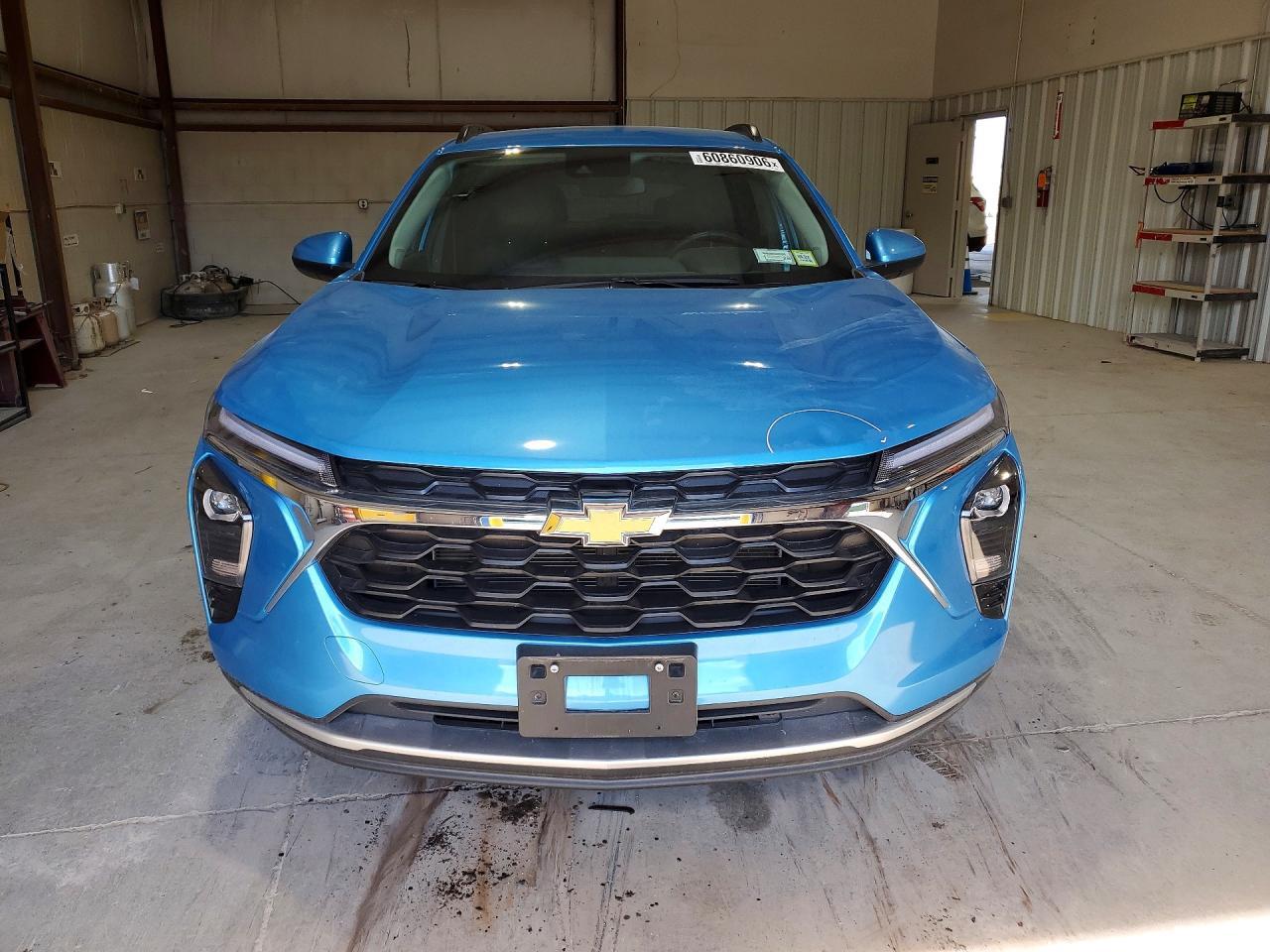 2025 CHEVROLET TRAX 1LT — Фото 5 из 13