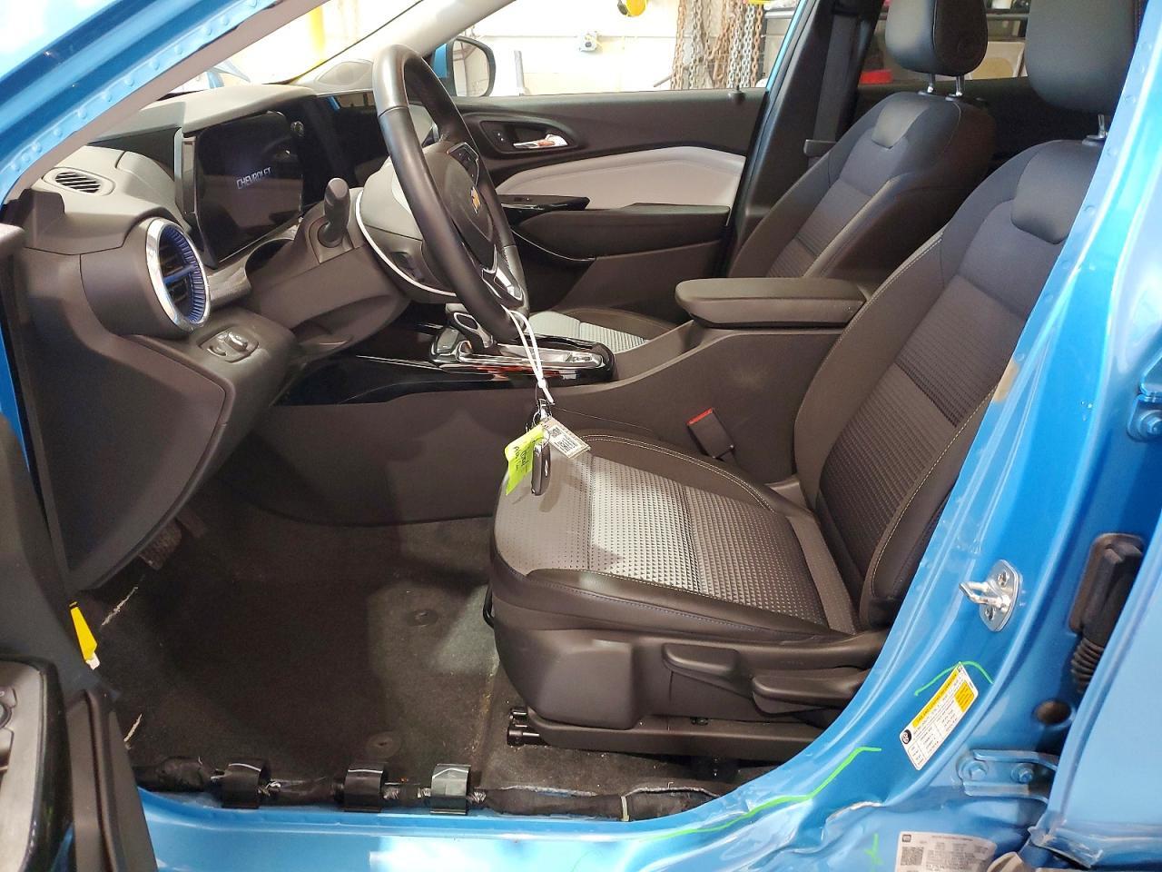 2025 CHEVROLET TRAX 1LT — Фото 7 из 13
