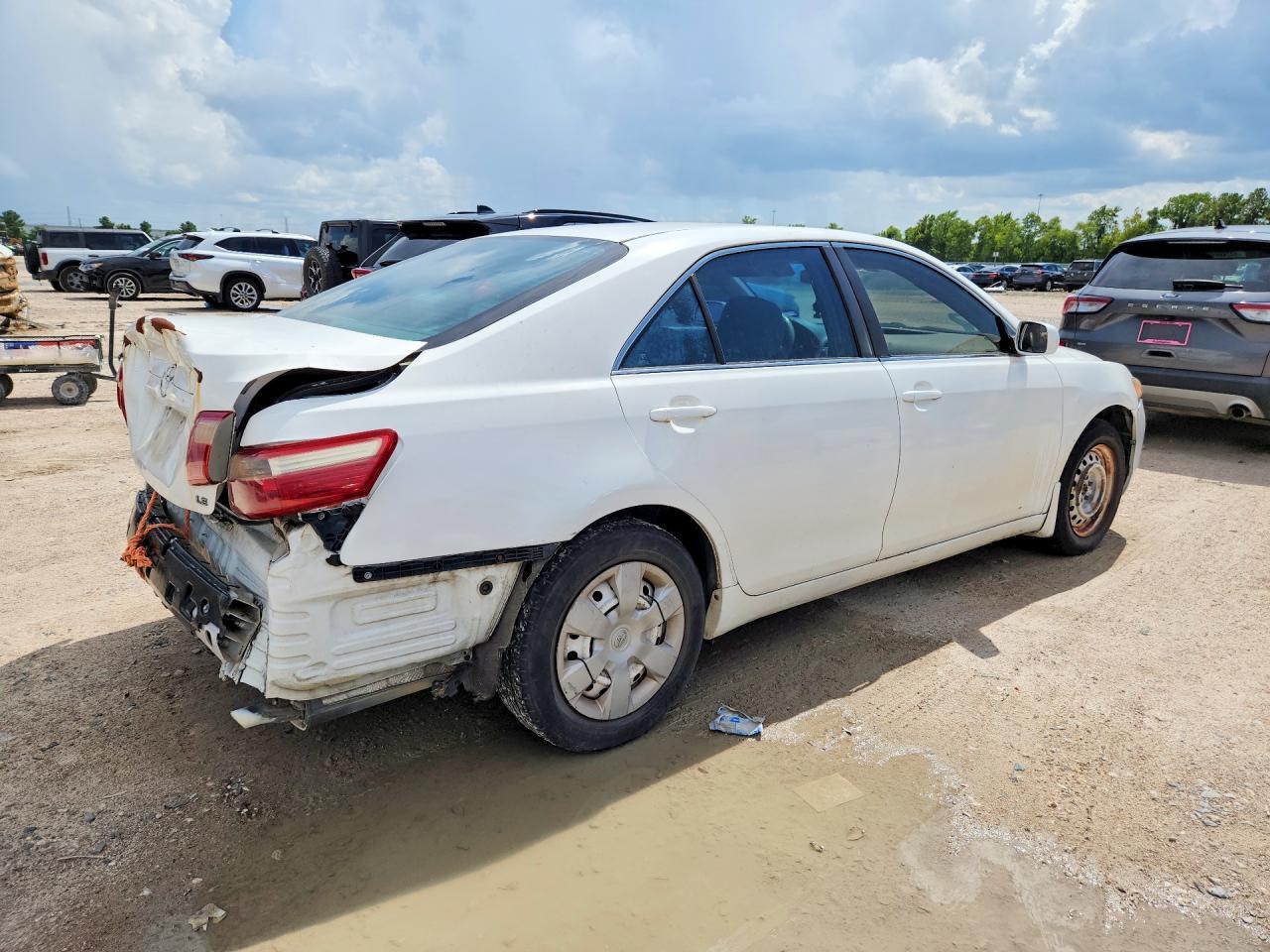 2007 TOYOTA CAMRY LE — Фото 3 из 12