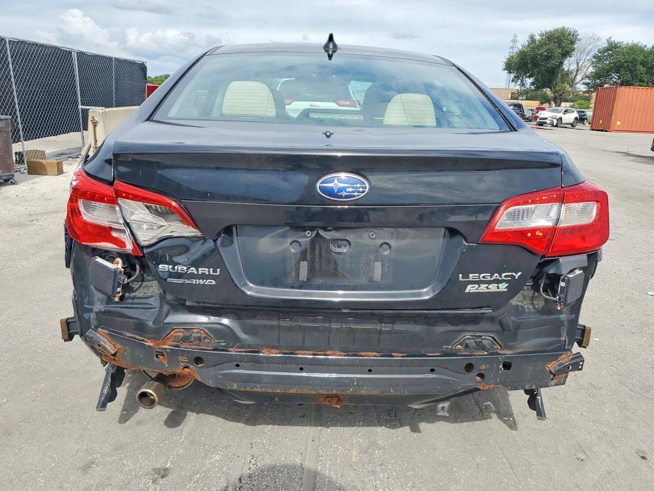 2016 SUBARU LEGACY 2.5I PREMIUM — Фото 6 из 12
