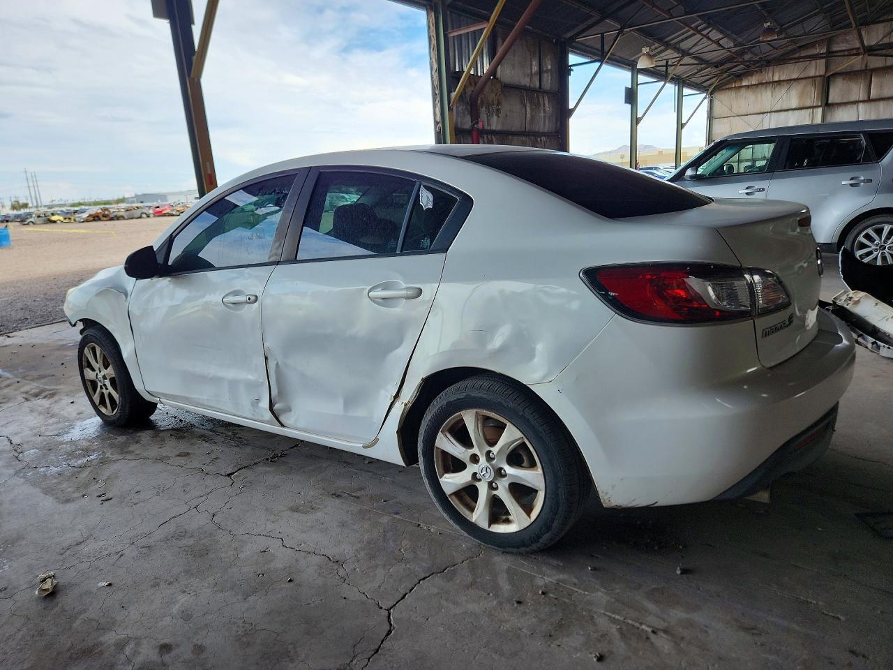 2010 MAZDA 3 I — Фото 2 из 12