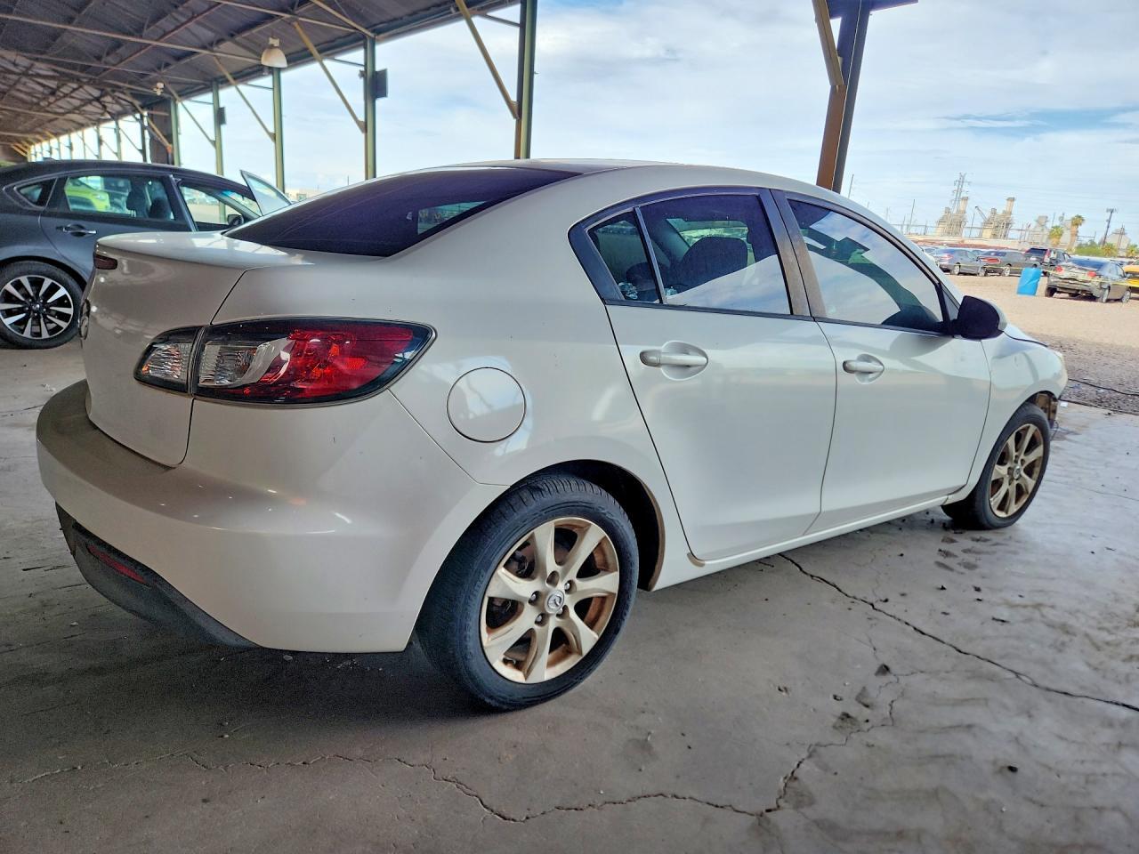 2010 MAZDA 3 I — Фото 3 из 12
