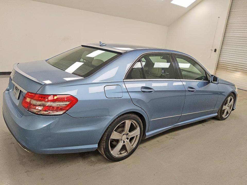 2010 MERCEDES-BENZ E 350 — Фото 3 из 12