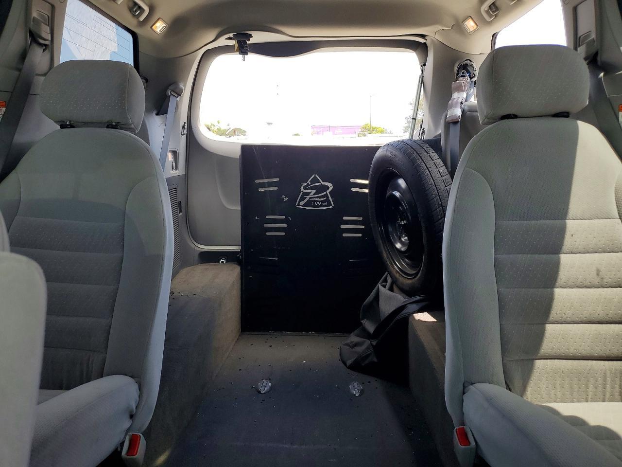2020 TOYOTA SIENNA L — Фото 10 из 13