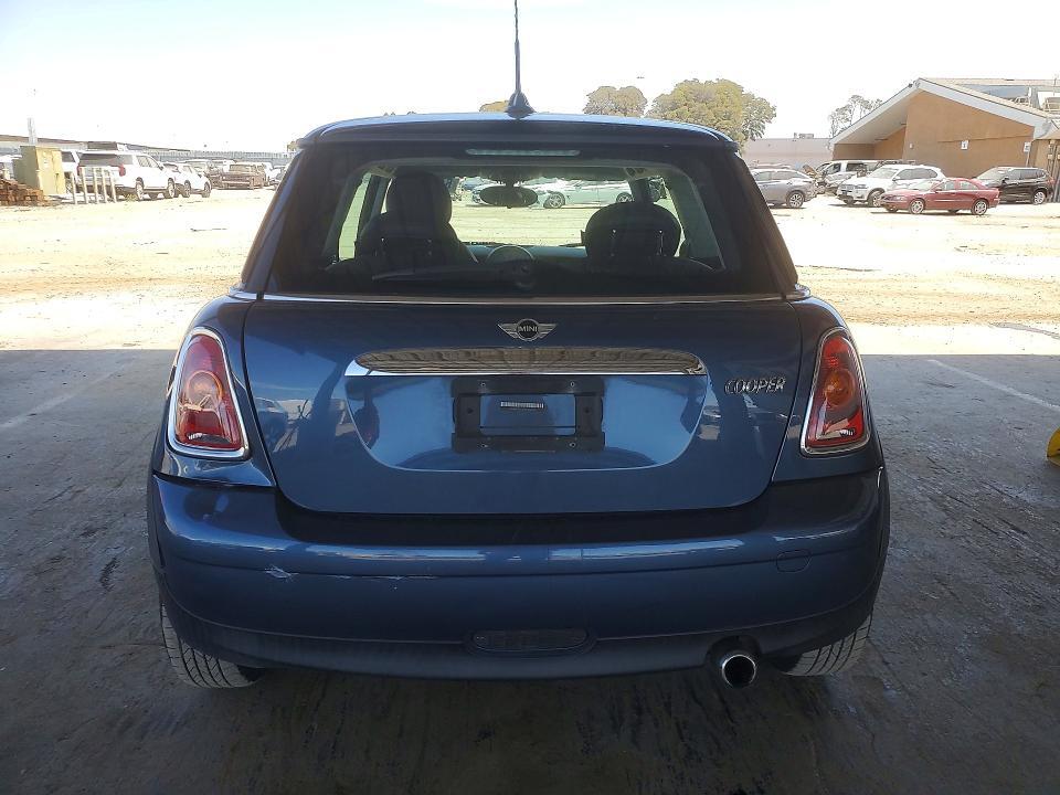 2010 MINI COOPER — Фото 6 из 12
