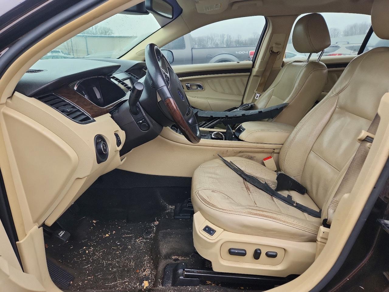 2013 FORD TAURUS LIMITED — Фото 7 из 12