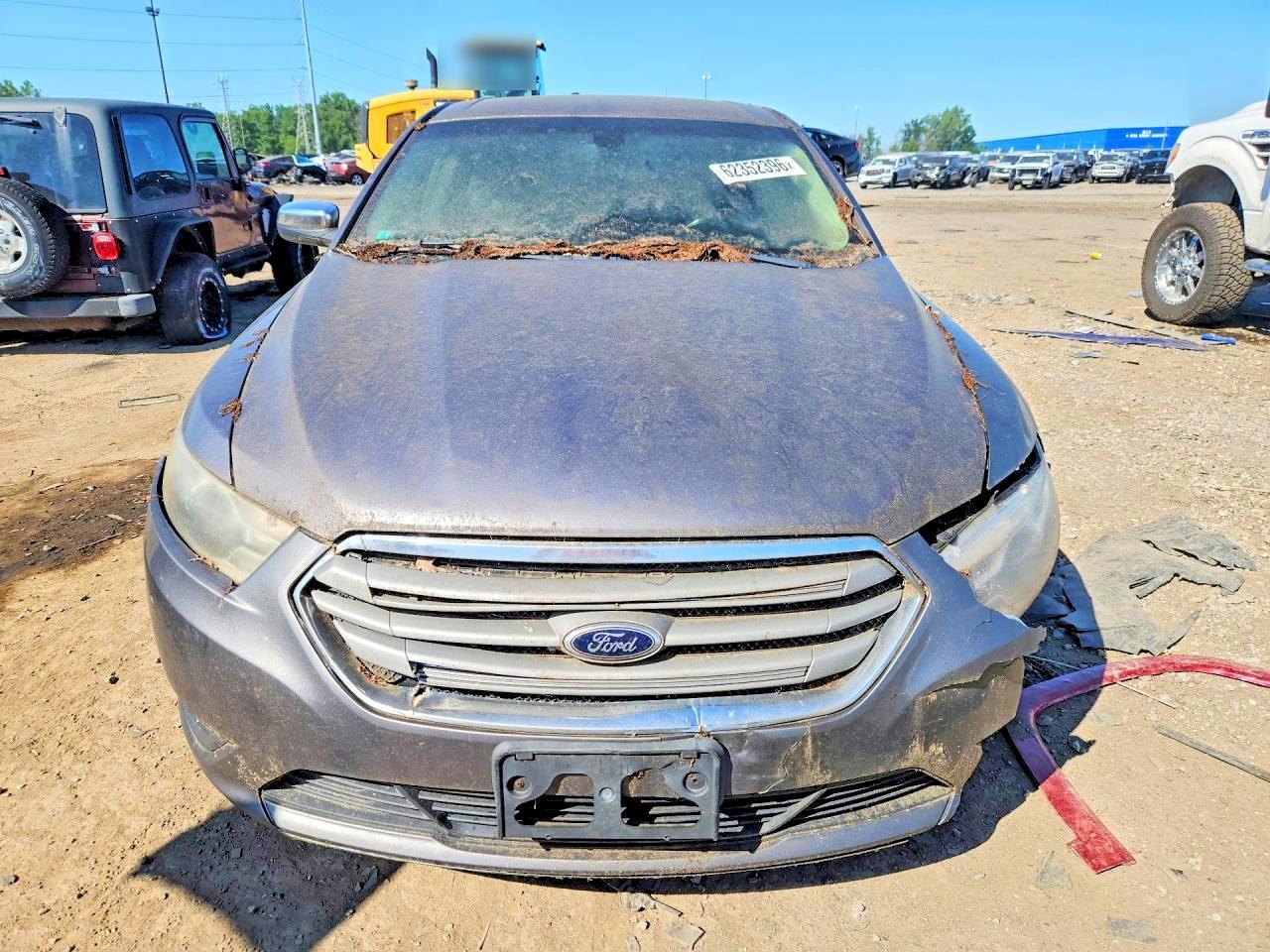 2013 FORD TAURUS LIMITED — Фото 5 из 12
