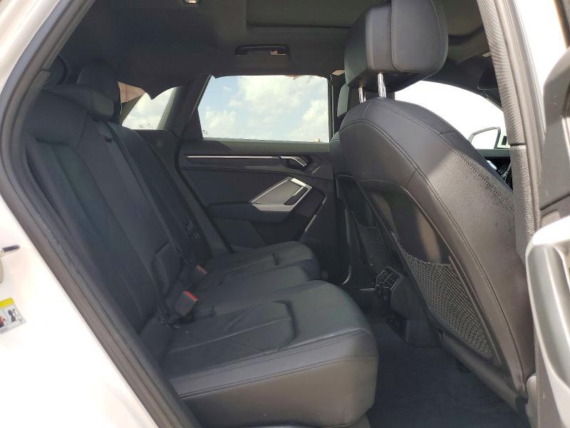 2024 AUDI Q3 PREMIUM 40 — Фото 11 из 13