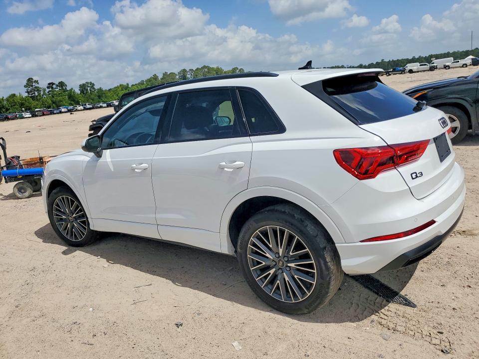 2024 AUDI Q3 PREMIUM 40 — Фото 2 из 13