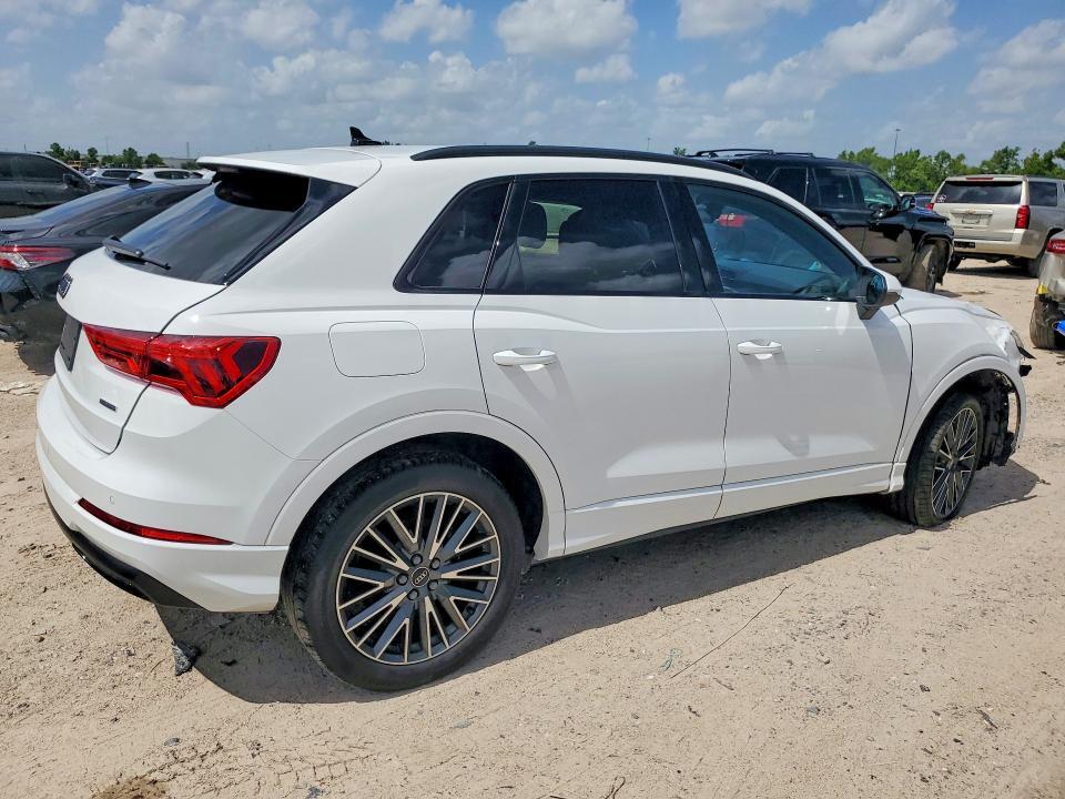 2024 AUDI Q3 PREMIUM 40 — Фото 3 из 13