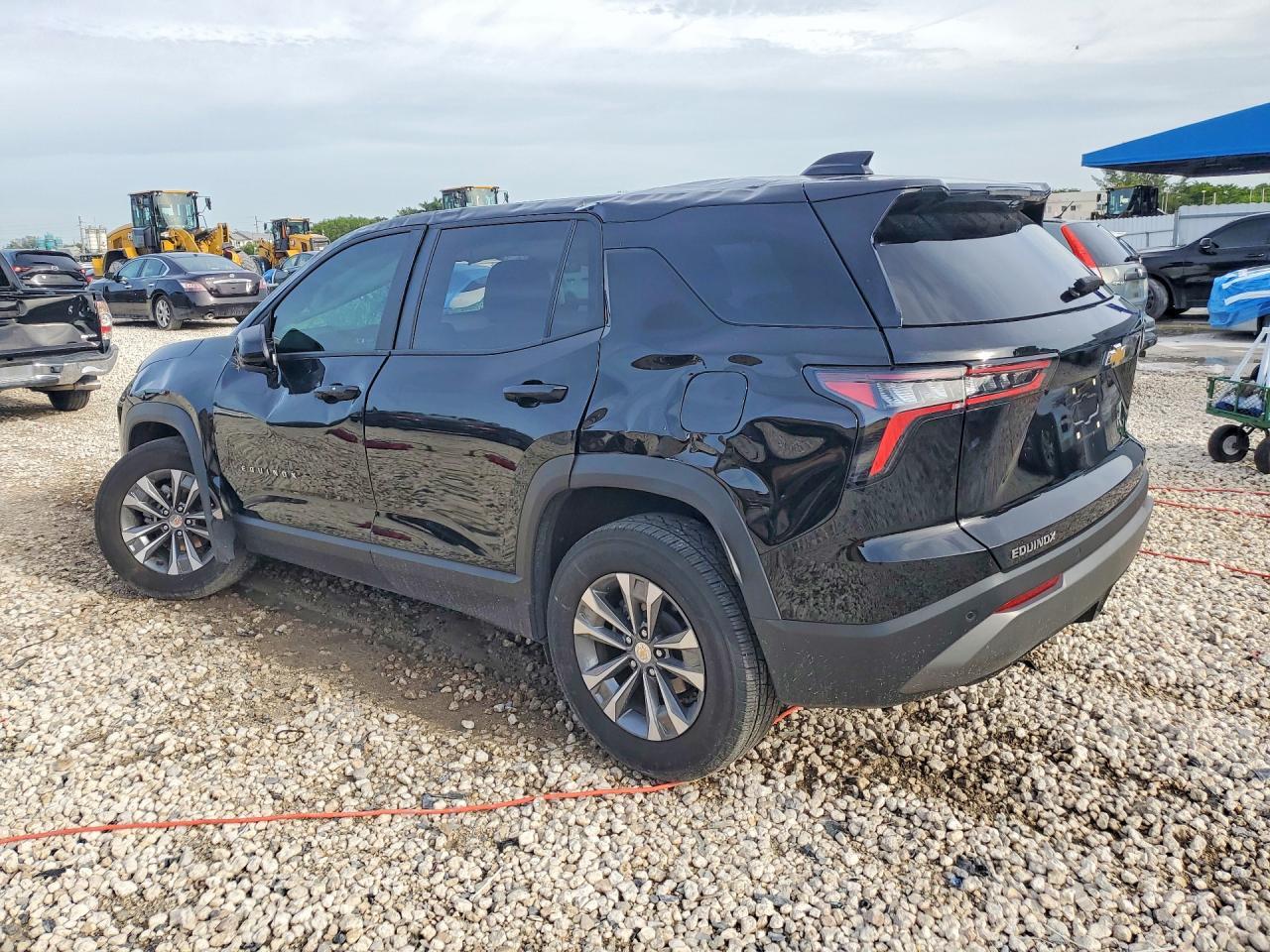 2025 CHEVROLET EQUINOX LT — Фото 2 из 12