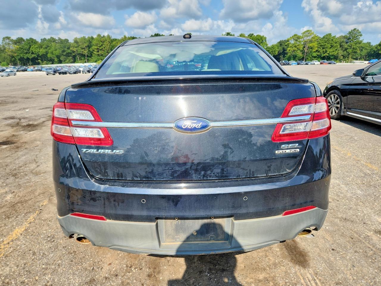 2013 FORD TAURUS SEL — Фото 6 из 12