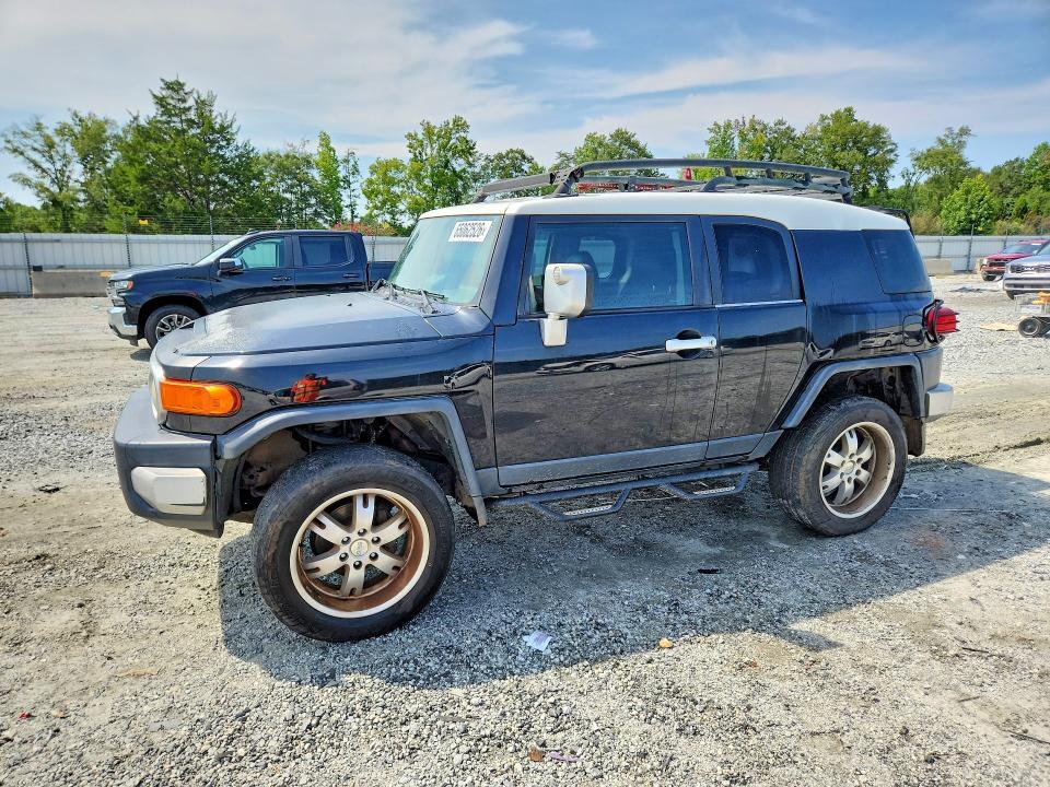 2007 TOYOTA FJ CRUISER JTEBU11F270032122