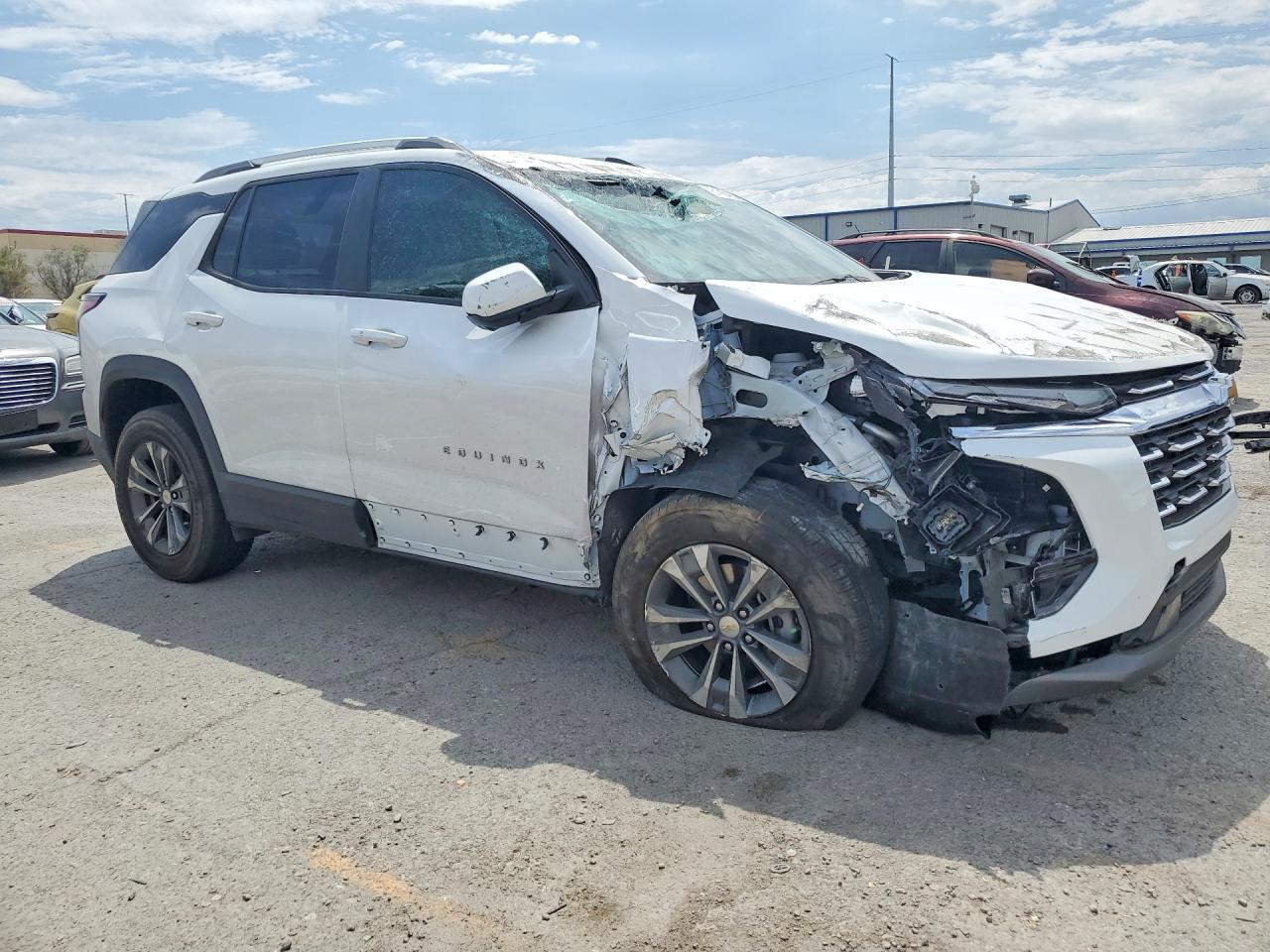 2025 CHEVROLET EQUINOX LT — Фото 4 из 14