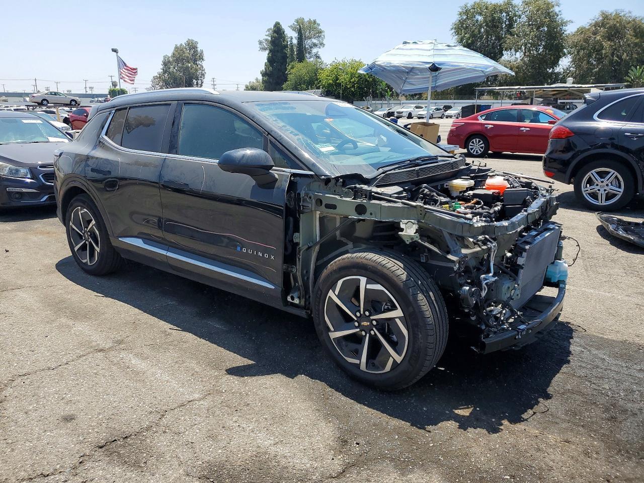 2025 CHEVROLET EQUINOX LT — Фото 4 из 14