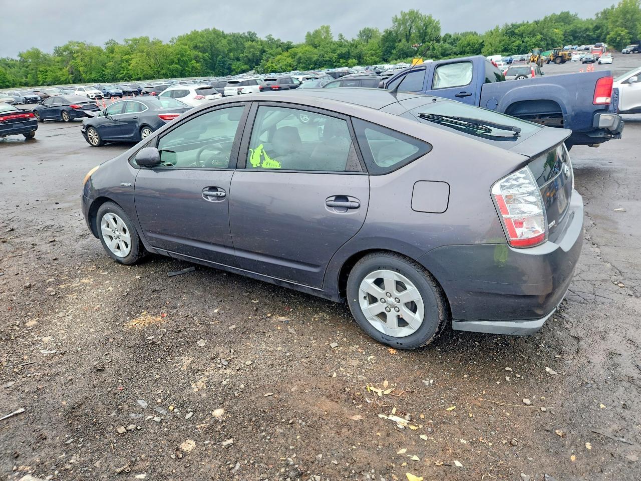 2007 TOYOTA PRIUS BASE — Фото 2 из 12