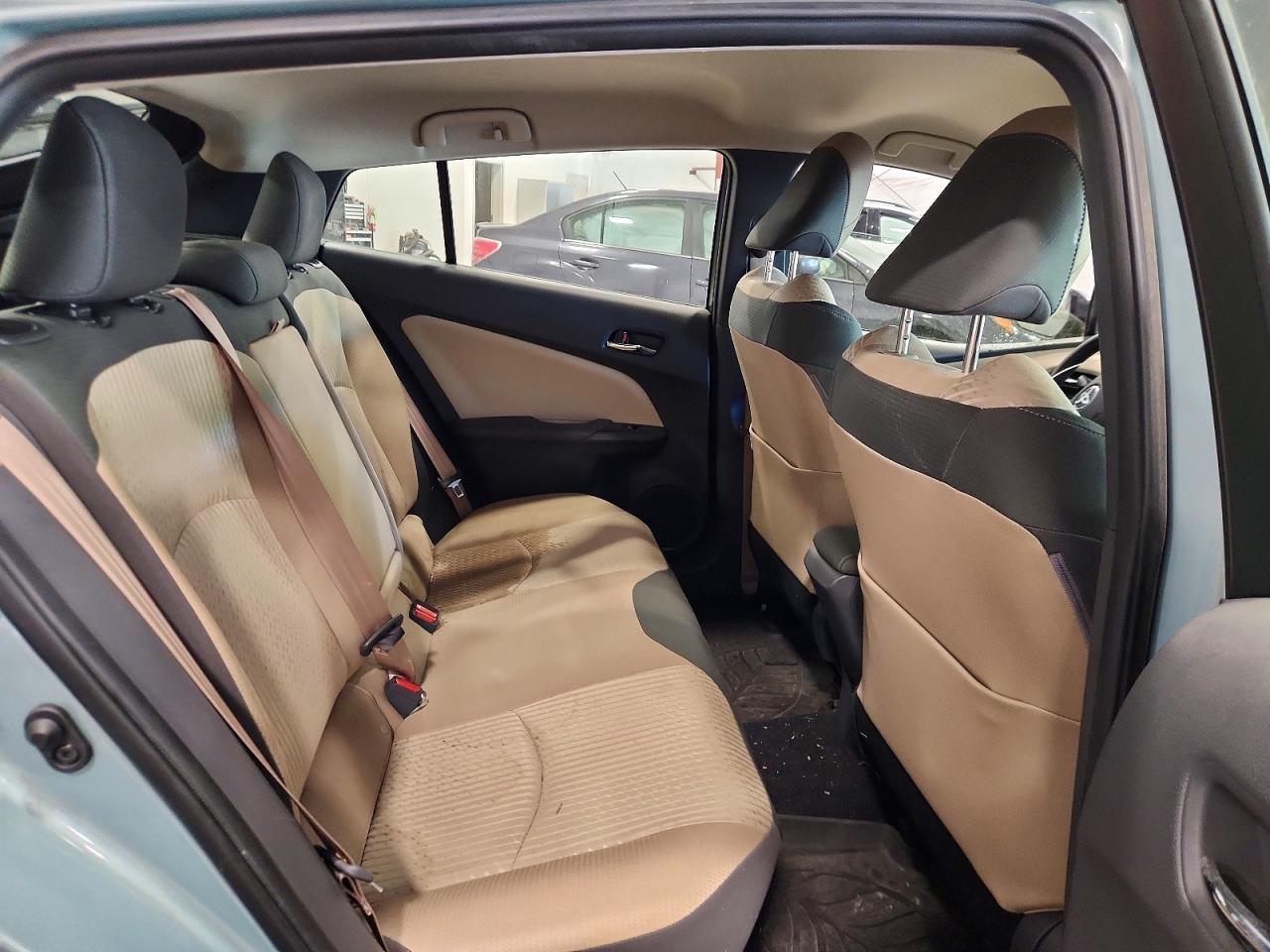 2016 TOYOTA PRIUS TWO — Фото 10 из 12