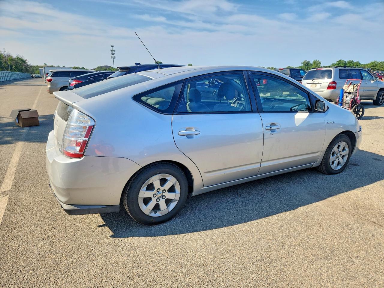 2007 TOYOTA PRIUS BASE — Фото 3 из 12