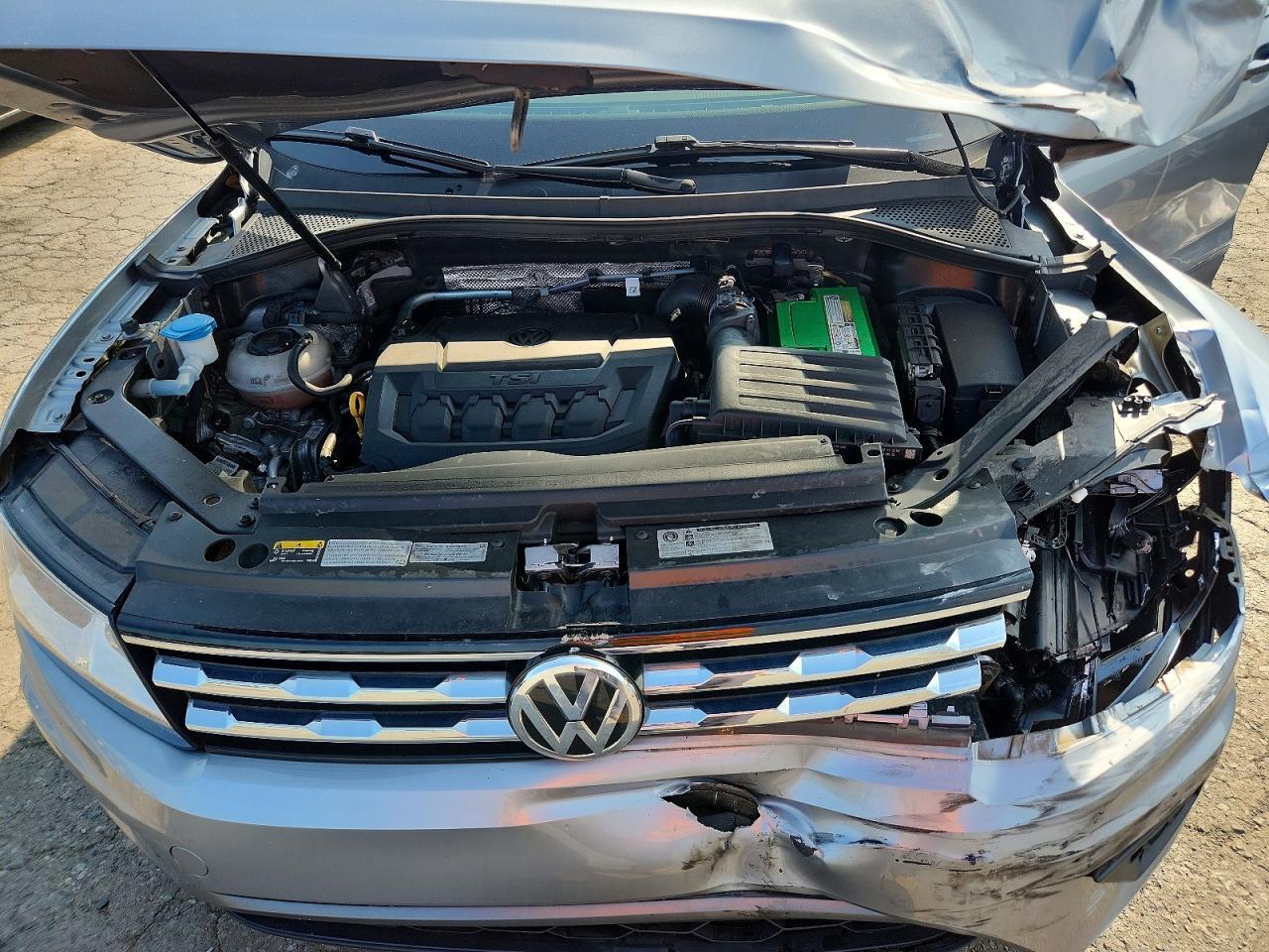 2020 VOLKSWAGEN TIGUAN S — Фото 12 из 13