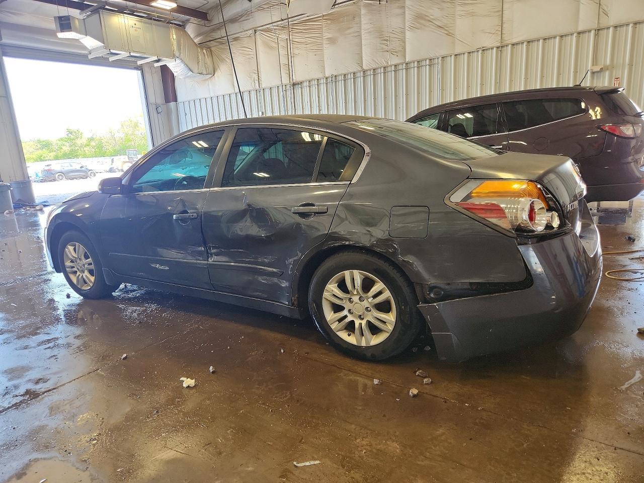 2010 NISSAN ALTIMA BASE/S — Фото 2 из 12