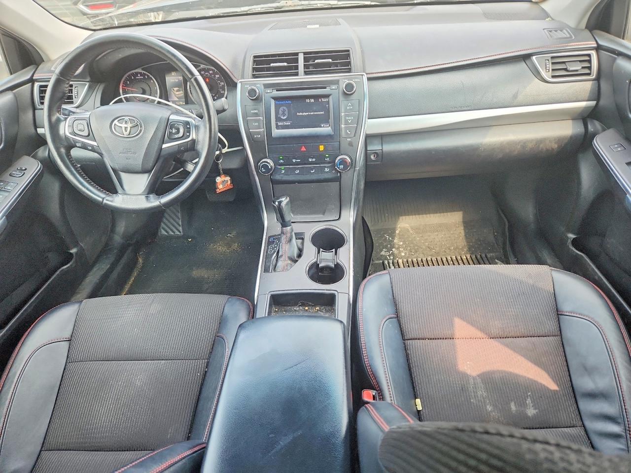 2016 TOYOTA CAMRY SE — Фото 8 из 12