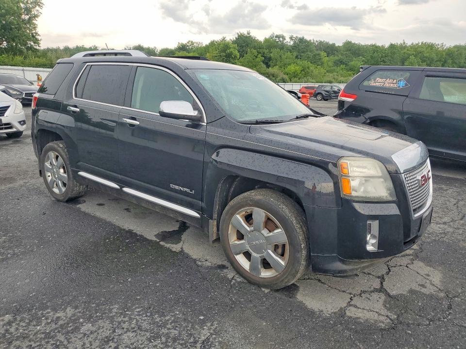 2013 GMC TERRAIN DENALI — Фото 4 из 13