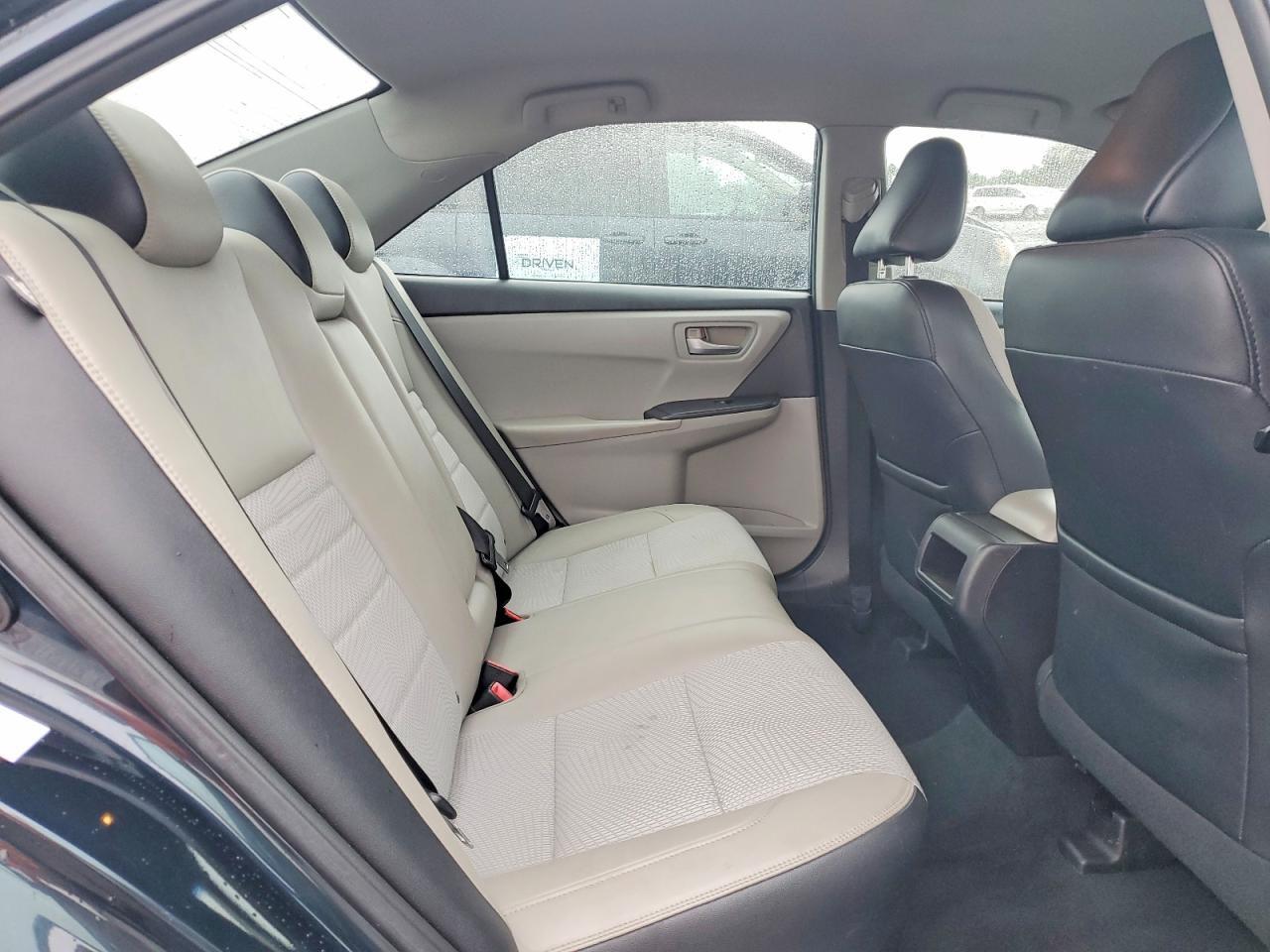 2016 TOYOTA CAMRY SE — Фото 10 из 13