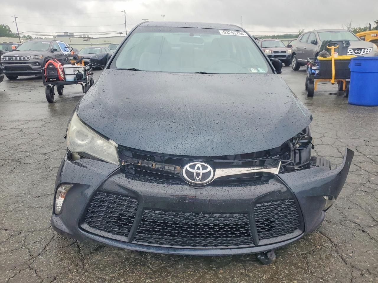 2016 TOYOTA CAMRY SE — Фото 5 из 13