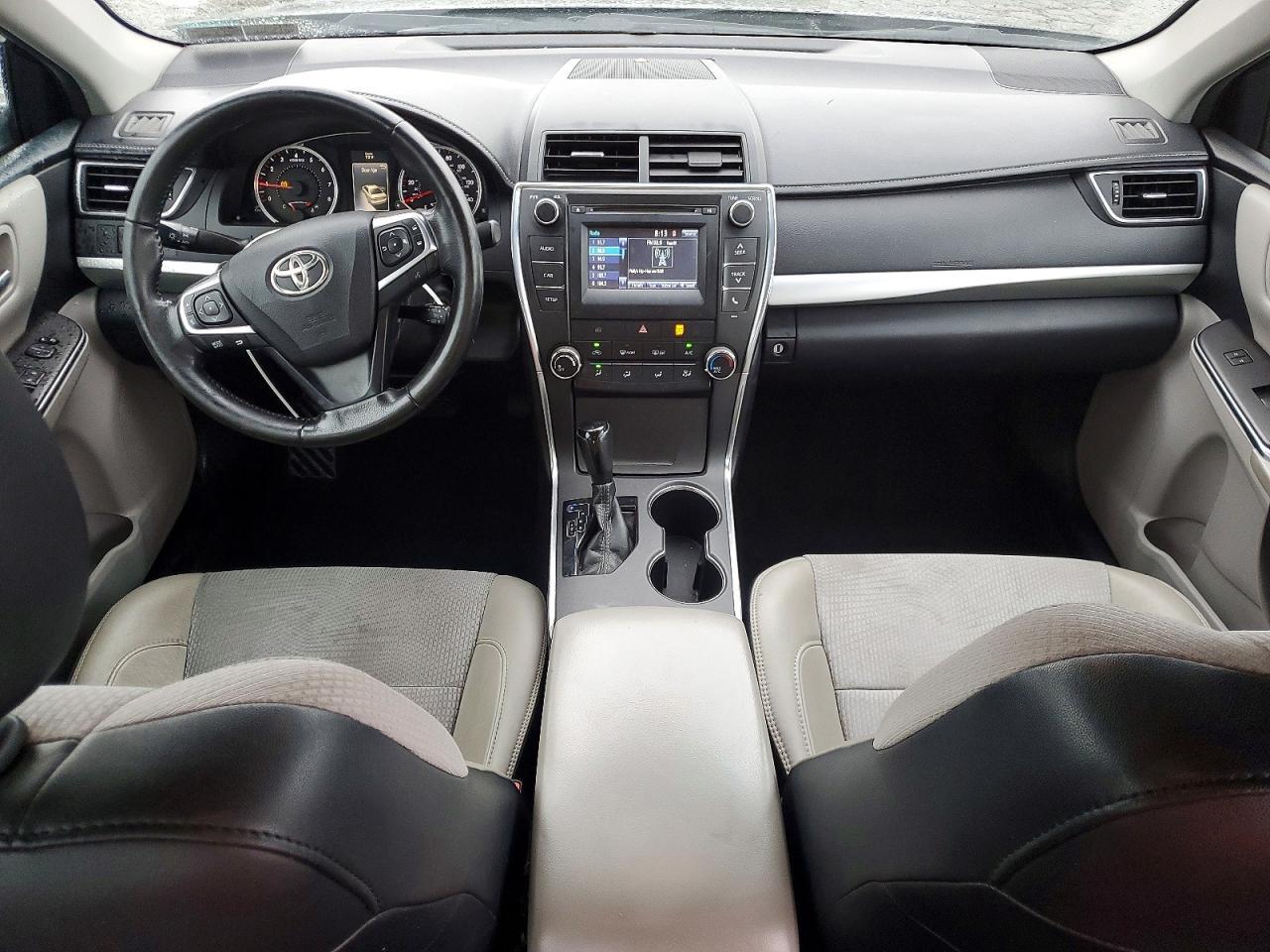 2016 TOYOTA CAMRY SE — Фото 8 из 13
